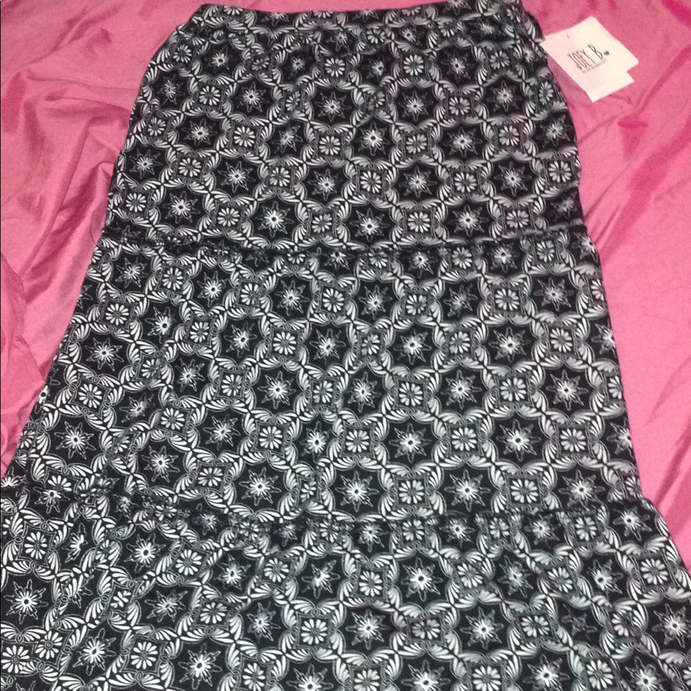 A long flowy Skirt